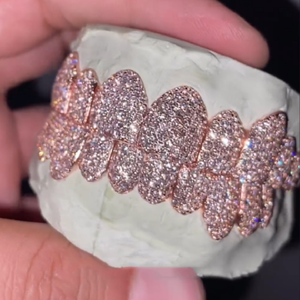 Grillz personnalisé Big Stone 8 sur 8 Deep Perm Cut Vvs Moissanite Hip Hop Grillz Glacé S925 Or blanc Grillz de moissanite personnalisé - Product Image 2