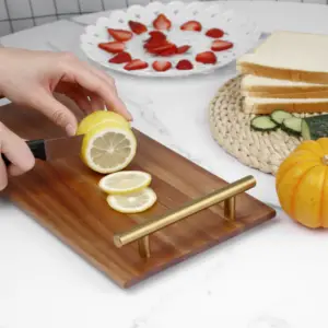 Planche à découper en bois de teck Rectangle de haute qualité avec bloc de boucher en bois à rainure de jus pour un usage culinaire