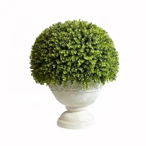 Nieuwe Ontwerp Groothandel Kunstmatige Planten Faux Buxus Ballen Boom Ingemaakte Moderne Outdoor Topiary Bomen Voor Veranda