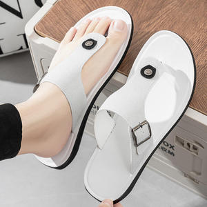 Chanclas antideslizantes de cuero genuino para hombre, sandalias planas para playa, sandalias casuales de alta calidad, unisex. - Product Image 4