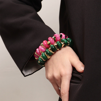 Bracelet pour femme, nouvelle arrivée, mignon, bijoux de poignet, pierres en plastique colorées, perles dorées irrégulières, bracelet extensible en acrylique, cadeau