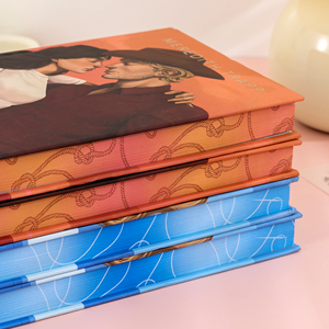 Sang trọng tùy chỉnh bìa cứng phun cạnh cuốn sách in ấn phiên bản đặc biệt cuốn tiểu thuyết in ấn Cuốn sách với phun cạnh - Product Image 2