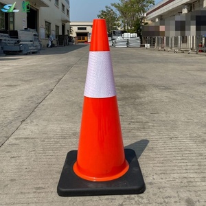 Vente Flash : Cône de Signalisation Flexible en PVC Orange et Noir de 28 Pouces (700 mm) – Produit d'Avertissement Routier Souple - Product Image 5