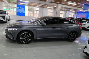 Подержанный автомобиль BYD Han EV Champion Edition 2023 года, 605 км, премиум-класс, электрический, передний привод, седан, малый пробег, без ДТП - Product Image 2