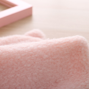 Botella de agua caliente con funda de lana, calentador de manos de goma, cálido para manos, color rosa - Product Image 4