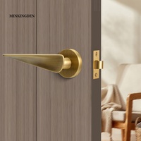 Vente chaude Nouvelle conception Moderne Poignée de porte à levier en laiton massif pour café Serrure B2B Passage Confidentialité Hôtel Villa Cuisine Vente en gros