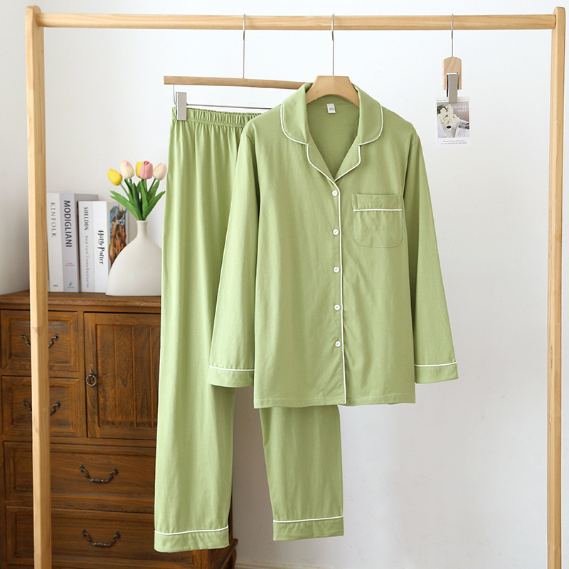 Cappotto lungo da donna in maglia di colore chiaro-verde