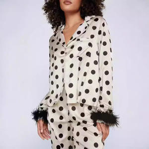 2025 luxe plume garniture ensemble de vêtements de détente femmes Viscose chemise de nuit et pantalon à la mode <span class=keywords><strong>Homewear</strong></span> avec Boho <span class=keywords><strong>Chic</strong></span> Style - Product Image 3