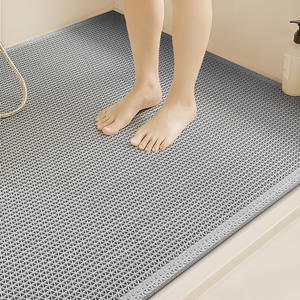 Alfombra de baño rectangular con patrón geométrico antideslizante para ducha y baño - Product Image 1
