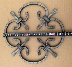 Rosaces et panneaux floraux pour clôtures d'escaliers, fenêtres et portails, intérieur et extérieur - Product Image 3