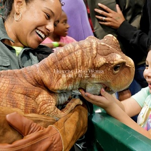 Lifesize Baby Dinosaur Hand <strong>Puppet</strong> of Animatronic <strong>Dragon</strong> for Sale - Product Image 5