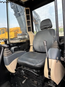 Excavadora Hidráulica Caterpillar 306D, Diseño Compacto, Alta Eficiencia para Trabajos de Servicios Públicos e Infraestructura - Product Image 5