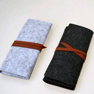 Sac de rangement en feutre portable et enroulable - Étui à stylos moderne et créatif, étui à lunettes, sac de papeterie, couleur et logo personnalisables - Product Image 1