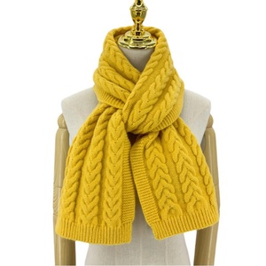 Bufanda de Punto Ecológica y Sostenible, Hecha de RPET Reciclado y Acrílico, Cálida para Invierno, Suave y Lujosa, Unisex, para el Cuello y la Cabeza, Ideal para Viajes - Product Image 4