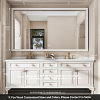 Meuble-lavabo de salle de bain de style français avec double vasque, armoire en bois massif et miroir intelligent avec rangement pour les espaces de salle de bain modernes