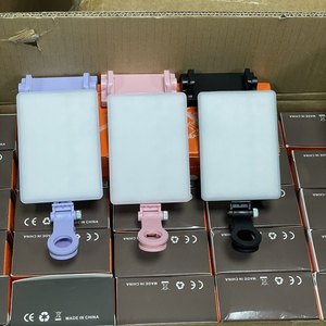 Lampe à clip LED pour téléphone 5W rechargeable, idéale pour <span class=keywords><strong>TikTok</strong></span> et les vidéos courtes - Product Image 5