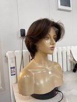 Perruques en cheveux humains SHY Medical, entièrement nouées à la main, ajustement sûr, cuir chevelu réaliste, remplacement capillaire pour cliniques, fournisseur