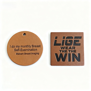 Petit lot d'étiquettes en cuir d'usine personnalisées <span class=keywords><strong>pour</strong></span> vêtements impression de marque de bagage pressée à chaud étiquettes personnalisables de haute qualité - Product Image 1