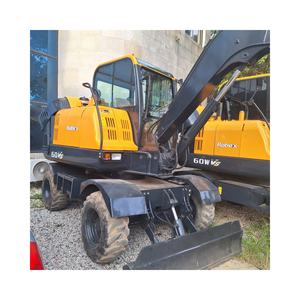 Excavateur Hyundai 60vs d'occasion, Corée du Sud, Moteur à noyau de type chenille à performances fiables à vendre - Product Image 1