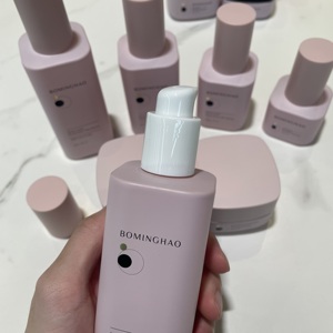 Juego de Envases Cosméticos de Lujo Personalizados en Color Rosa Iridiscente Reciclable de 50 ml y 15 ml, Botellas de Vidrio para Suero, Loción, Tónico, con Bomba - Product Image 5