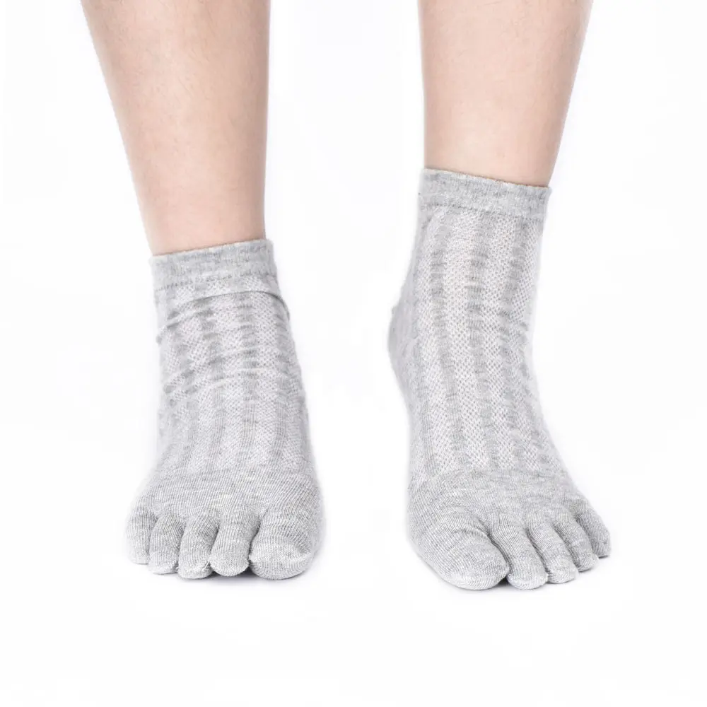 Men Cotton Low Cut socks that have a space for each toe socks