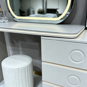 Conjunto de tocador moderno blanco con espejo redondo iluminado y gabinete de 3 cajones - Product Image 4