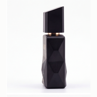 Flacon de parfum vide en verre de luxe moderne avec bouchon magnétique carré de 50 ml, marque privée, avec boîte