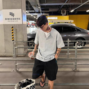 Camiseta de Cuello Henry de Dos Piezas Falsa, Estilo Retro Americano, Holgada, de Verano, para Hombre, Ecológica - Product Image 3