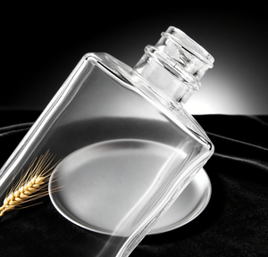 Offre Spéciale main <span class=keywords><strong>d</strong></span>'<span class=keywords><strong>ange</strong></span> bouteilles de boisson de jus de fruits de vin en verre de forme spéciale capacité de 500ml 750ml vis de couleur rouge liège poli - Product Image 2