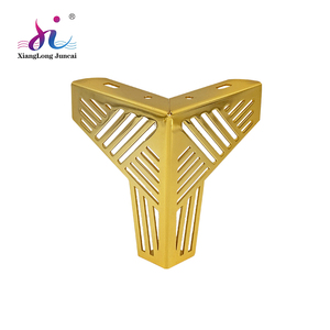 Quincaillerie en métal accessoires de meubles pieds de canapé <span class=keywords><strong>pied</strong></span> de support de meuble 13 motif décoratif creux <span class=keywords><strong>pied</strong></span> doré - Product Image 1