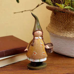 Nouvelle peinture à l'huile transfrontalière Style panier forêt fille résine décoration ornement saint valentin cadeau remise des diplômes saison cadeau - Product Image 1