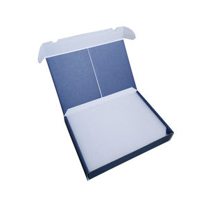 Cajas de Cartón Corrugado Negro Mate con Logotipo Personalizado en Relieve para Empresas Pequeñas - Product Image 5