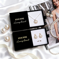 Boîte à collier personnalisée de haute qualité, prix d'usine, boîte cadeau en carton noir, boîte d'emballage de bijoux beige pour femmes