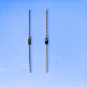 Étiquette RFID UHF à ressort GSC EPC Gen2/ISO18000-6C 68mm U8 pour la gestion du stockage des pneus de véhicules en caoutchouc, fréquence 860-960MHz - Product Image 4