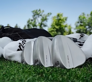 Nouvelles fers <span class=keywords><strong>de</strong></span> golf 2025 MG50/52/56 degrés en acier forgé au carbone avec rainures usinées à la scie, flex R/S, avec housse <span class=keywords><strong>de</strong></span> tête, vente en gros - Product Image 4