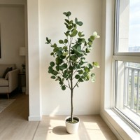 Tanaman Eucalyptus Buatan Grosir dalam Pot Putih Berbintik, Tanaman Hias Palsu untuk Dekorasi Rumah, Kantor, Rak, dan Meja