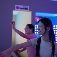 Lumière murale interactive Pixfi Games Active Game Wall Light & LED Floor Activate Arena LED Interactive Light pour salle de jeux