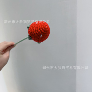 Flor de Fresa Tejida con Hilo, Roja y Blanca, Accesorios de Fotografía, Manualidades Navideñas, Estilo Moderno - Product Image 5