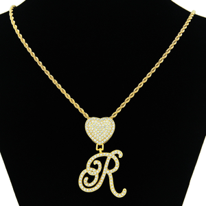 Collana con Ciondolo a 26 Lettere in Inglese, Collana con Catena Cubana Piena di Diamanti d'Amore - Product Image 6