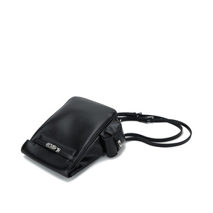Zaino Trendy in Pelle PU con Doppia Tracolla, Resistente all'Usura, Leggero e Versatile, Nuovo Stile per l'Allenamento - Product Image 4