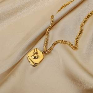 עיצוב פנים בלתי סדיר בלתי סדירים גוף אדם 18k מצופה זהב 18k נירוסטה אישית שרשרת תליון תכשיטים לנשים - Product Image 3