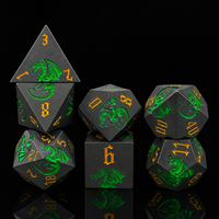 Ensemble de dés en métal écologique gravé de dragons arcanaux vert bronze, 7 pièces, polyédriques solides, pour jeux de rôle de table DND gothiques
