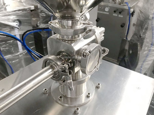 Machine de remplissage de liquides pneumatique verticale ESKO 1-<span class=keywords><strong>2</strong></span> têtes pour crème cosmétique, pommade, shampoing, détergent, désinfectant en bouteille - Product Image 5