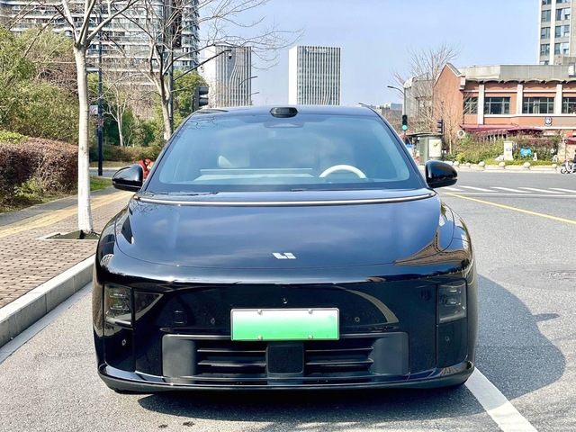 2024-2026 LI I6 87.3kWh EV 5-Seat SUV 720km Range 800V Fast Charge Family Car New Car Used Car Cheap Car