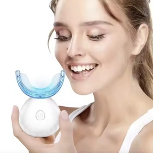 Kit de Blanchiment Dentaire Professionnel Personnalisable à Domicile avec Brosse à Dents LED pour un Sourire Éclatant - Product Image 2