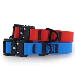 Collier pour animaux de compagnie enduit de PVC souple de haute qualité, colliers imperméables et résistants pour chiens avec fermoir métallique Durable, facile à nettoyer, convient aux chiens