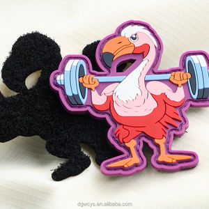 カスタムシリコンラベル 3Dラバーパッチ エンボスロゴ 衣類用 PVC 3Dソフトデボス 熱転写ラベル フックアンドループ - Product Image 1