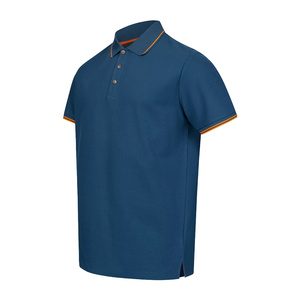 Polo Urbano Informal y Atrevido Diseñado para un Movimiento Suave y un Estilo Urbano Relajado que Apoya la Moda Moderna en Camisetas Polo para Hombre - Product Image 4