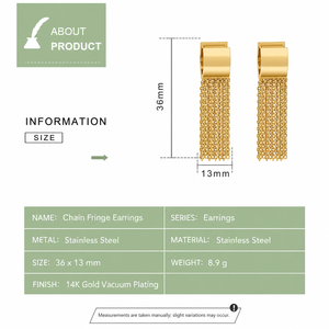 Boucles d'oreilles pendantes Huggie structurées en acier inoxydable plaqué or 14K sous vide avec franges en chaîne dorée - Product Image 2