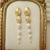 Anting-anting Mutiara Baroque Panjang Sedang Aimgal Abad Pertengahan: Peniti Telinga Perak 925, Perhiasan untuk Liburan & Pesta yang Menawan